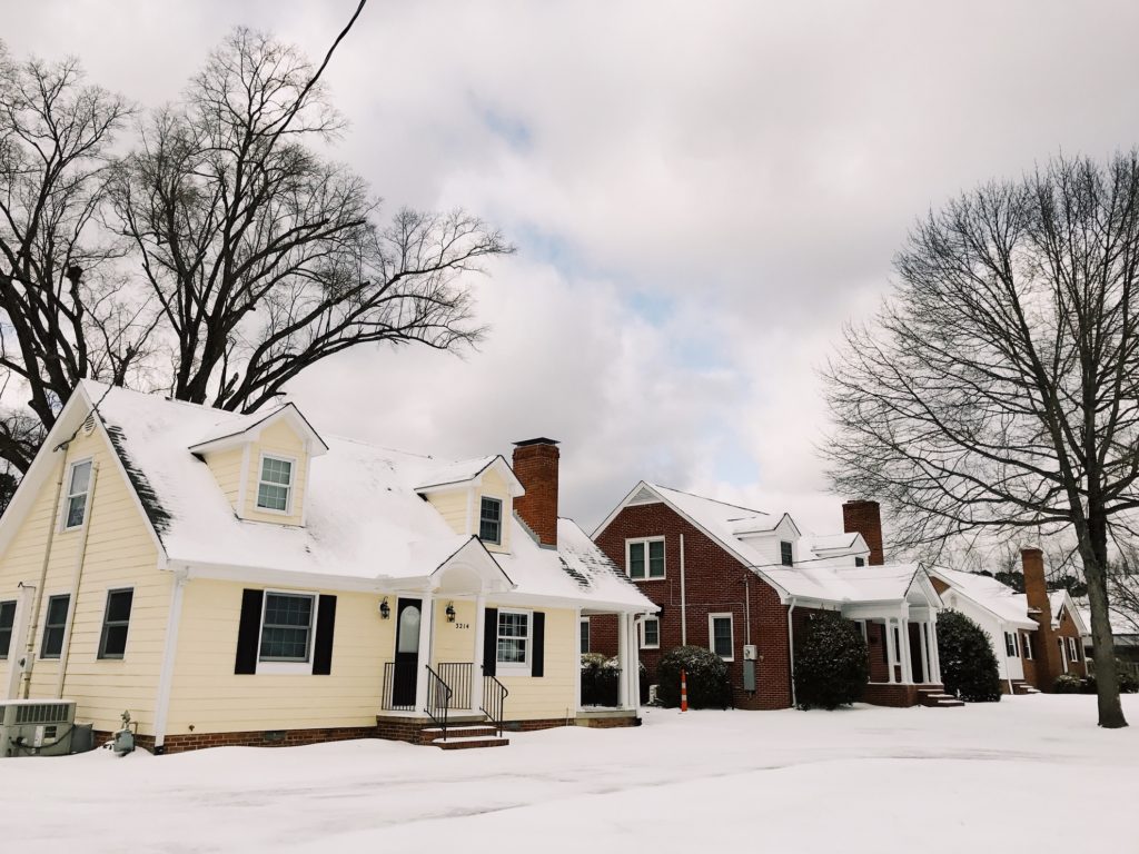 First Snow of the season. house in a neighborhood